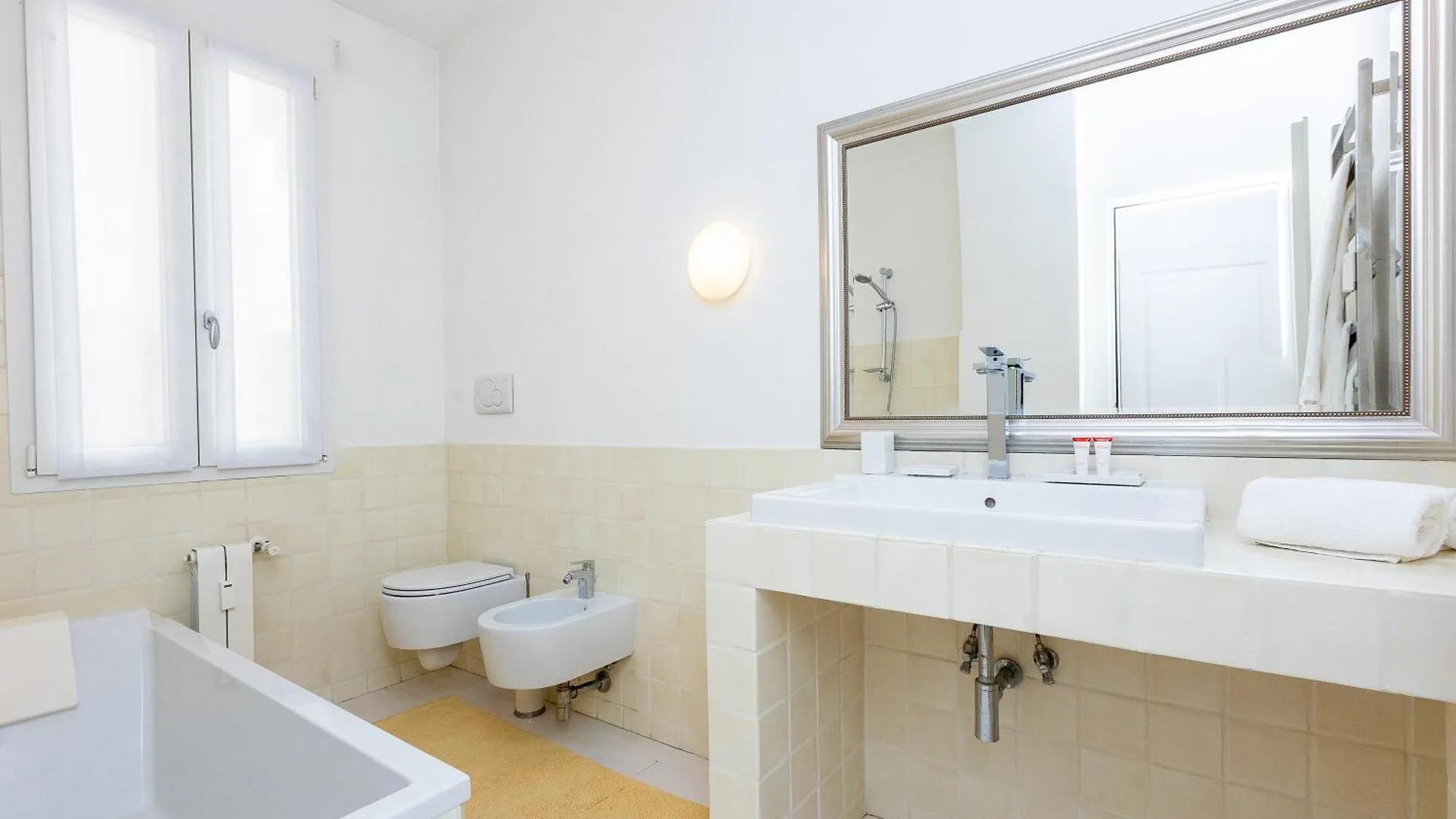 Amazing Ponte Milvio Apartment Rome
